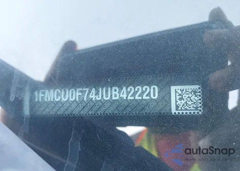 2018 Ford Escape S z USA, uszkodzony, nr VIN 1FMCU0F74JUB42220